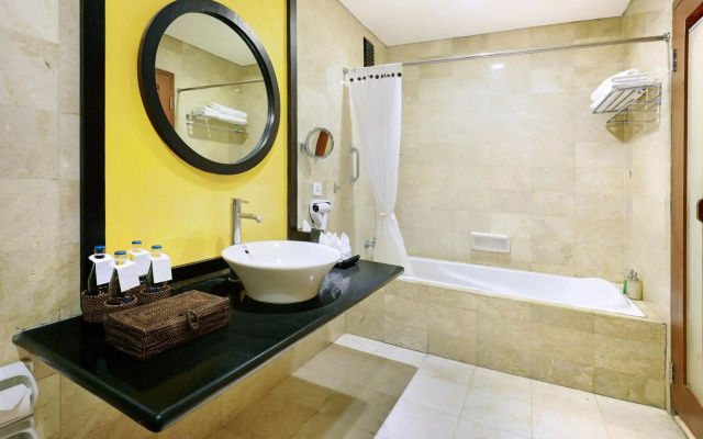 Legian Beach Hotel