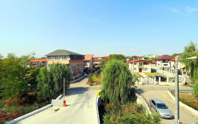 Etalon Apartments