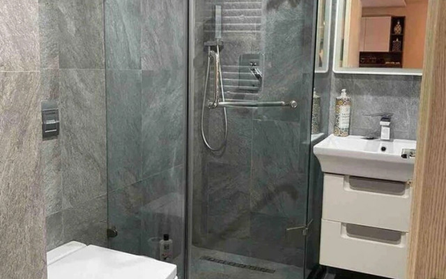 Charming 1-bed Apartment in Tunis, Close to Centre