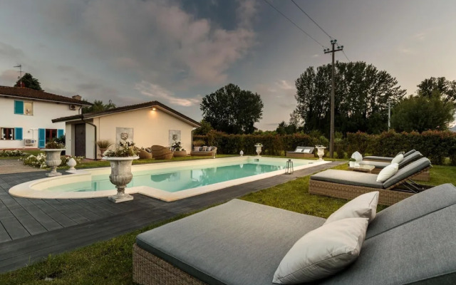 Villa Annalisa a Superbly Appointed Lucca Heaven