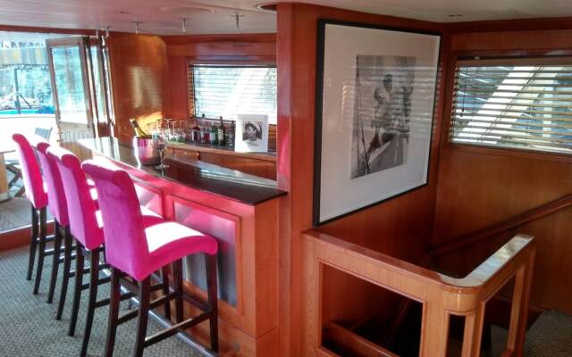 Jackie O Luxury Yacht