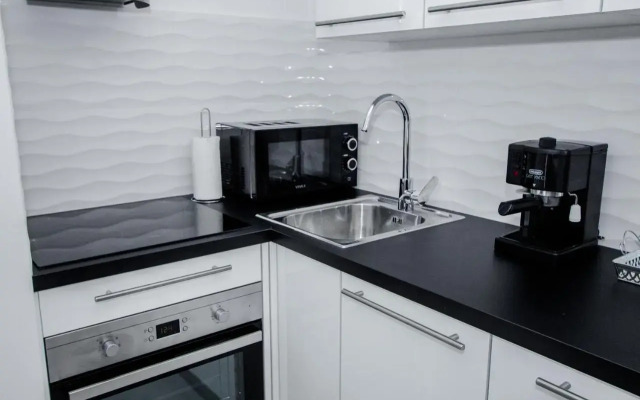 Luxury Studio Apartment White Sensation