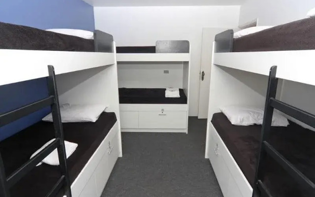 Telstar Hostels