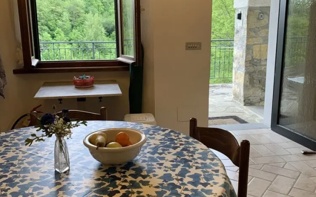 Casa Pastano, Stunning Farmhouse in Italian Hills