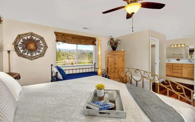 Awesome Views, Game Room, Hot Tub and More!