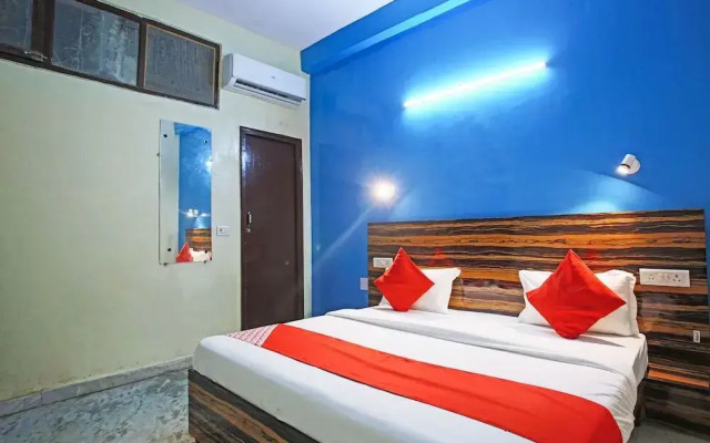 Silver Villa by OYO Rooms
