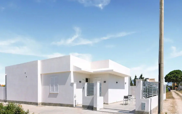 Detached villa with air conditioning