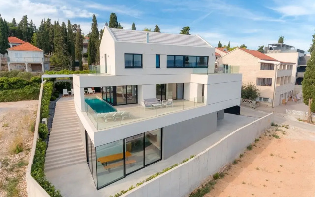 Luxury Villa Dominus With Swimming Pool