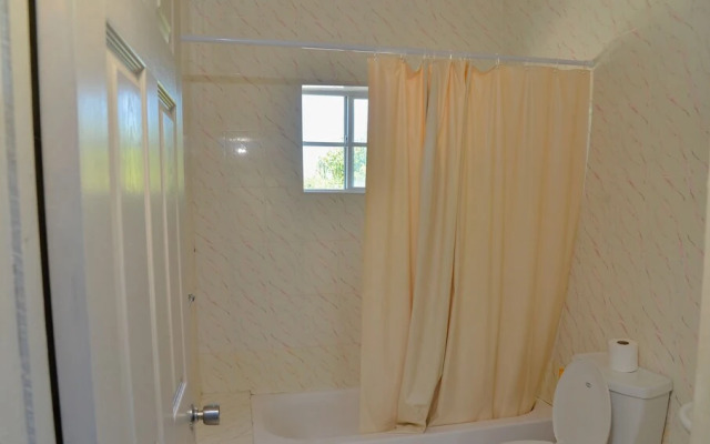 Sea View Apartments Negril