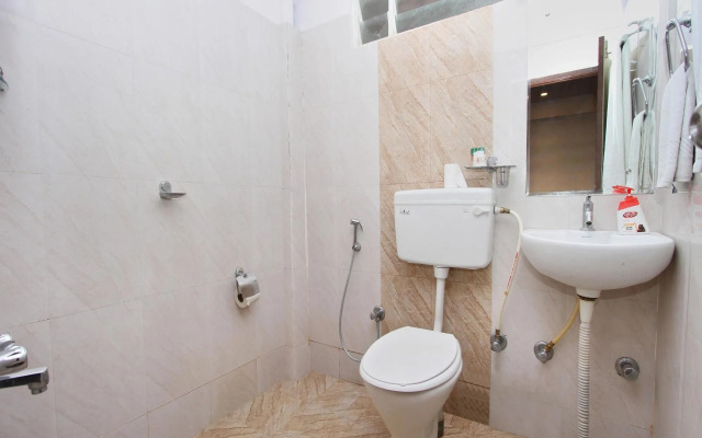 Oom Rooms Polo Inn By OYO Rooms