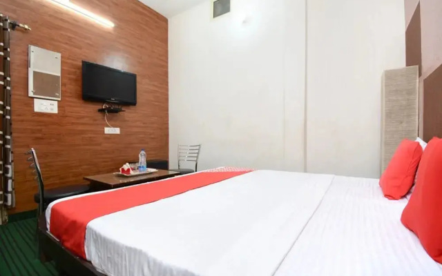 Urban Guest House By OYO Rooms