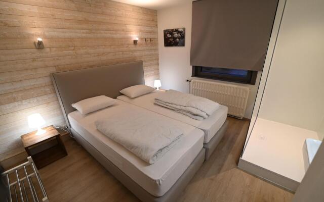 Lovely Holiday Home in Marche-en-Famenne with Hot Tub