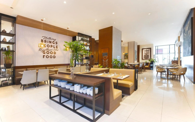 Summit Hotel Greenhills