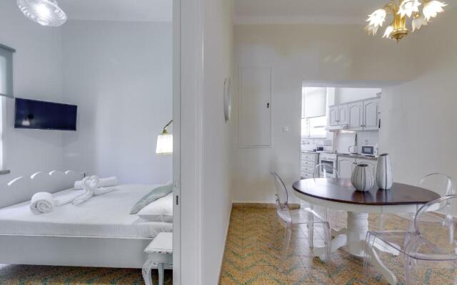 Samouil Apartment, 40 meters from the beach