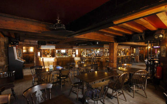 The Longboat Inn