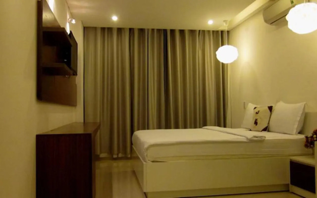 Yellow House Saigon Hotel