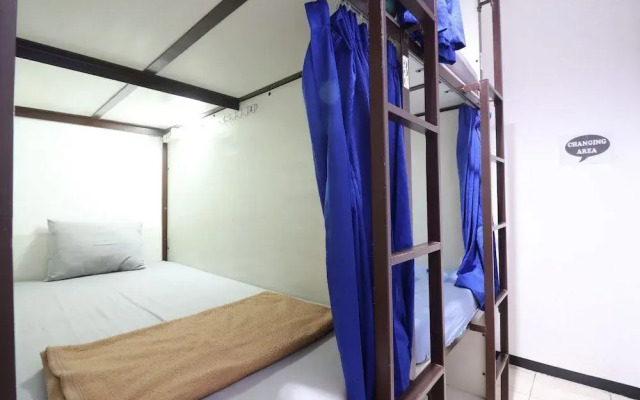 MADOR Malang Dorm Hostel