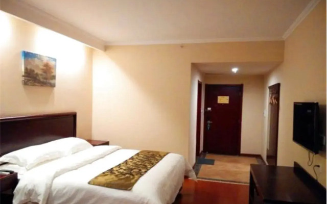 GreenTree Inn QinYang Middle HuaiFu Road Express Hotel