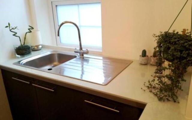 Euston Apartment
