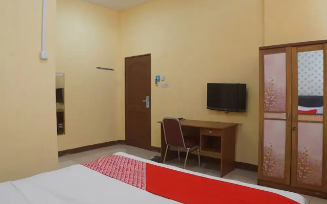 OYO 92371 Bb House Japaris