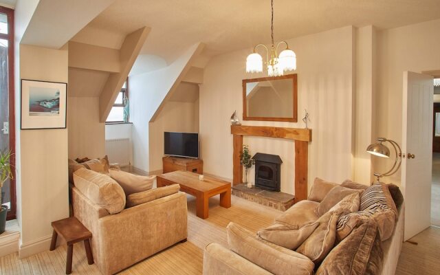 The Observatory Apartment