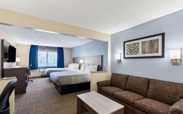 Quality Inn and Suites Springfield Southwest near I-72