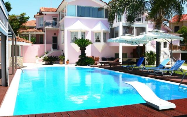 Q Suites Preveza