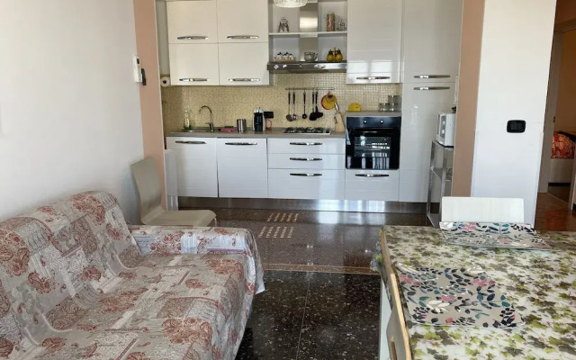 Arcobaleno Apartment 500 Meters From the sea