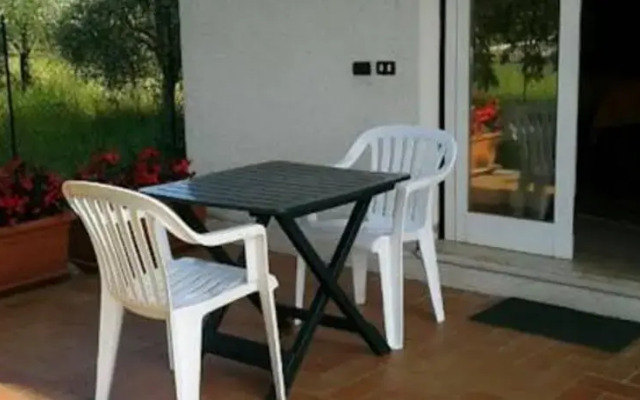 Appartamento In Villa Con Giardino