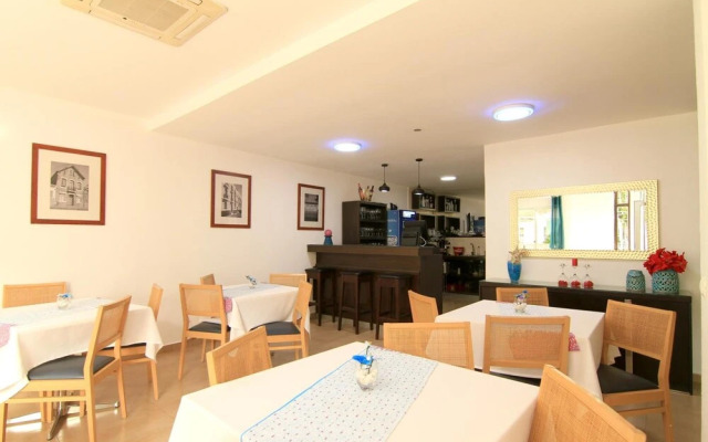 Deluxe ApartHotel