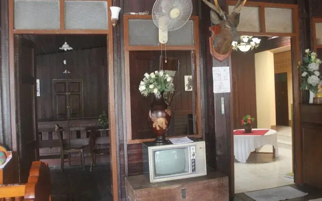 Pachkit House