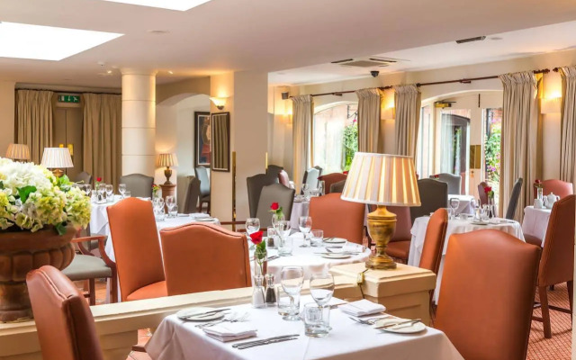 Parkway Hotel & Spa