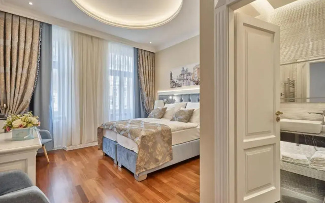 Golden Key Boutique Hotel