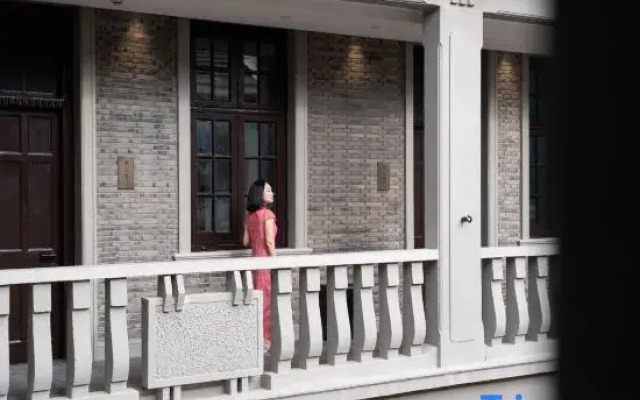 Blossom Manoir Lujiazui · Oriental Treasury