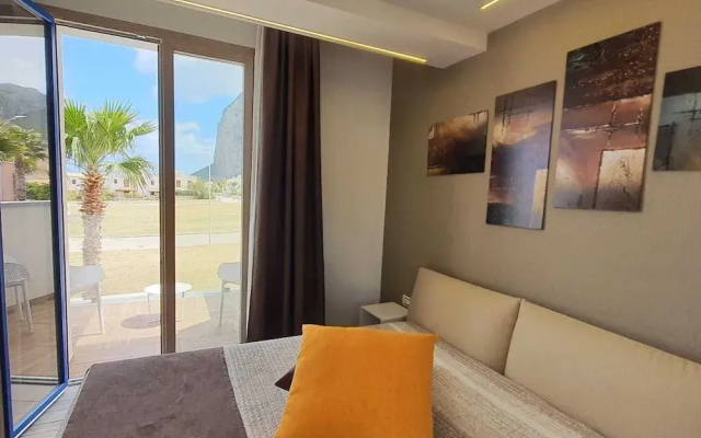 Sundeck Hotel & Spa