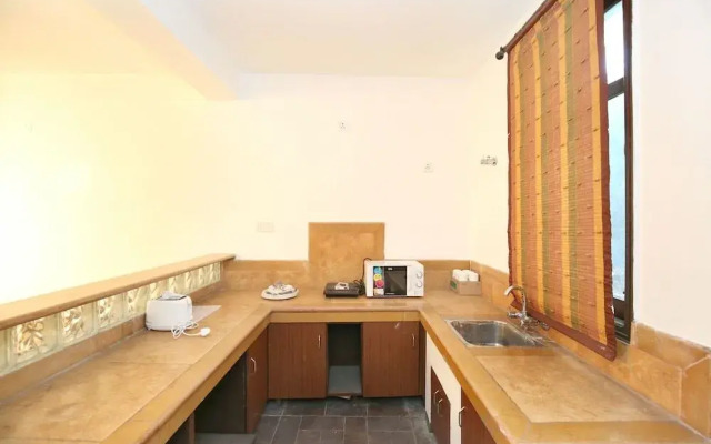 OYO 10976 Home Cheerful 2BHK Scenic Barog