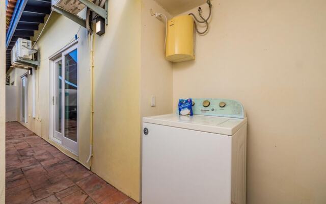 Great Cozy Comfortable Central 2BR 2BA w Pool