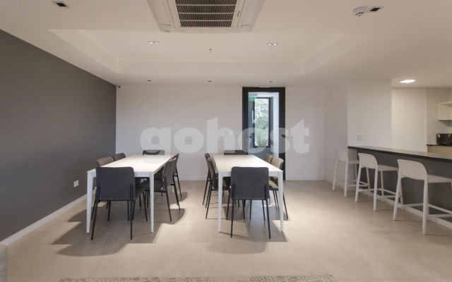 Apartamento único en zona del Sh del Sol 1D012