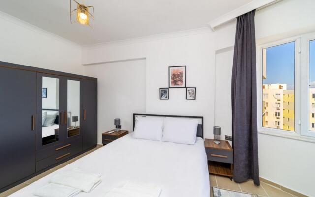 Modern Flat With Balcony Close to Beach in Aksu