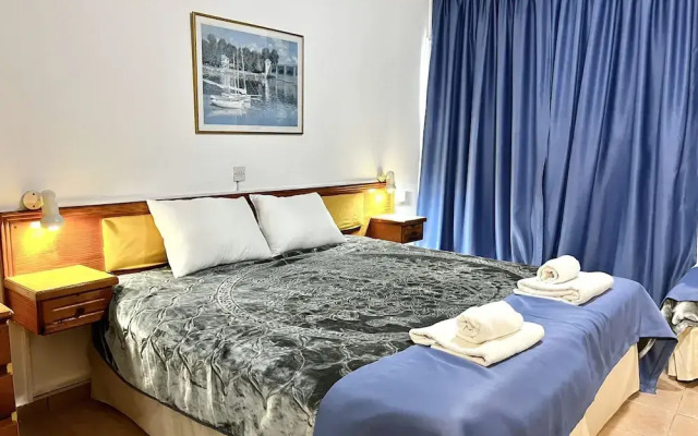 79 AN - Stay Nissi Chrysland Studio 111