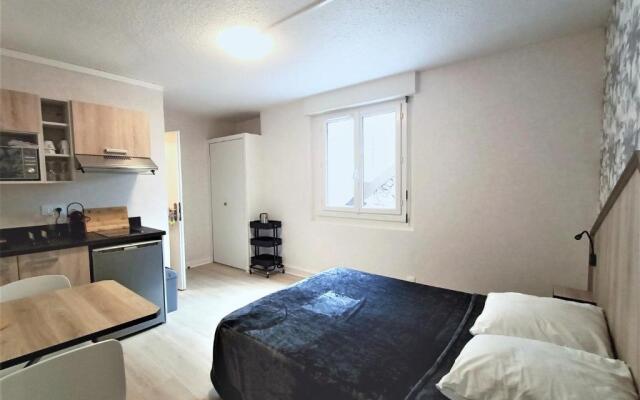 Studio Aix-les-Bains, 1 pièce, 2 personnes - FR-1-555-50