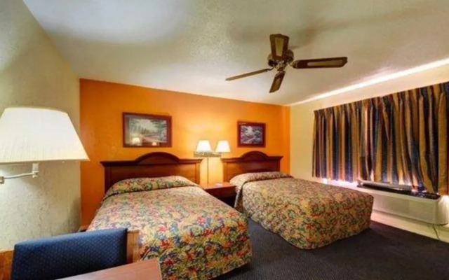 American Best Inn Perry