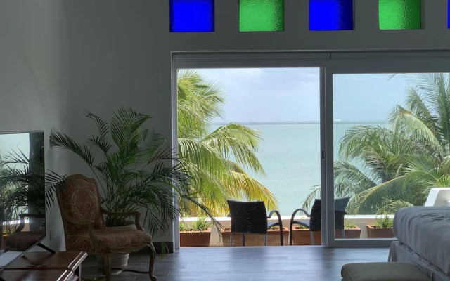 CT Apartments - Small Piece of Paradise