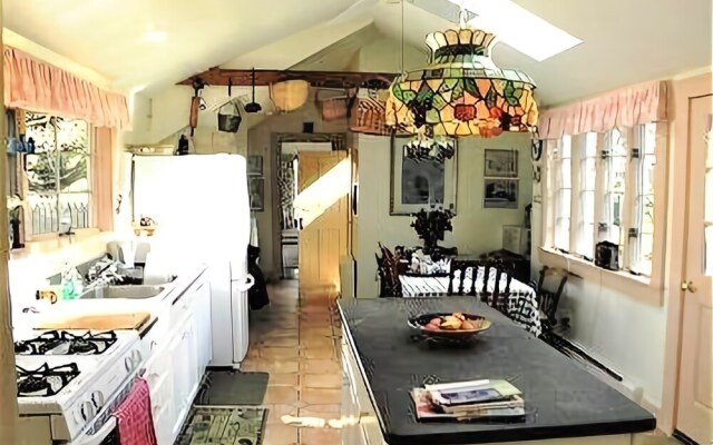 46 Pochet - 6 Bedroom House