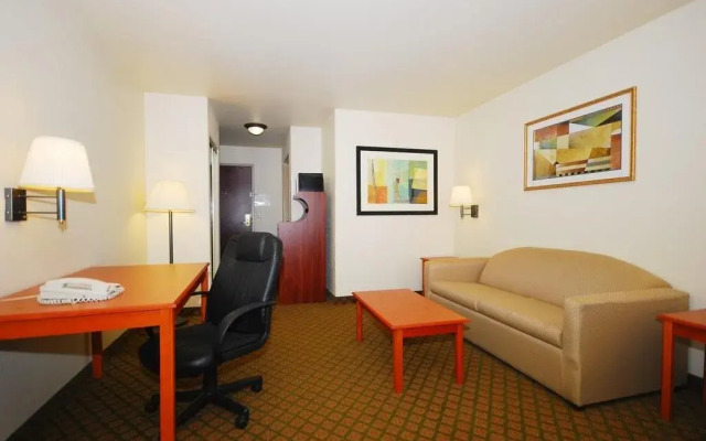 Best Western Henrietta Inn & Suites