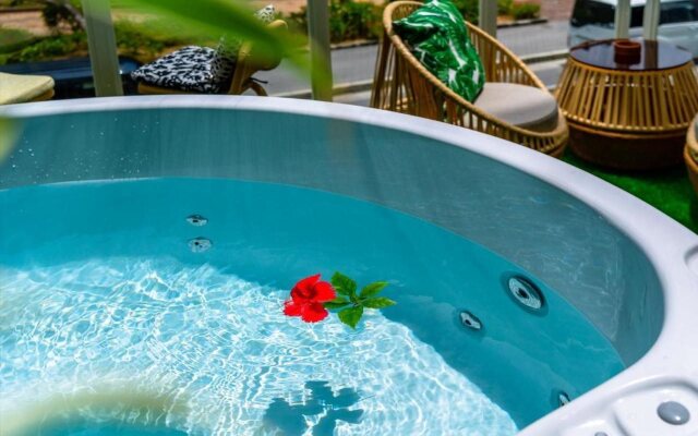 The Moana by DSH Resorts