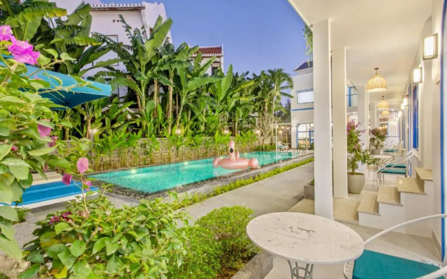 Santorin HoiAn Villa