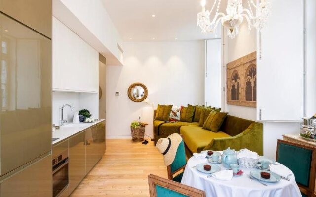 Aurea Once Upon a House