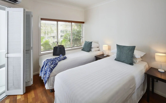 Alamanda Palm Cove by Lancemore