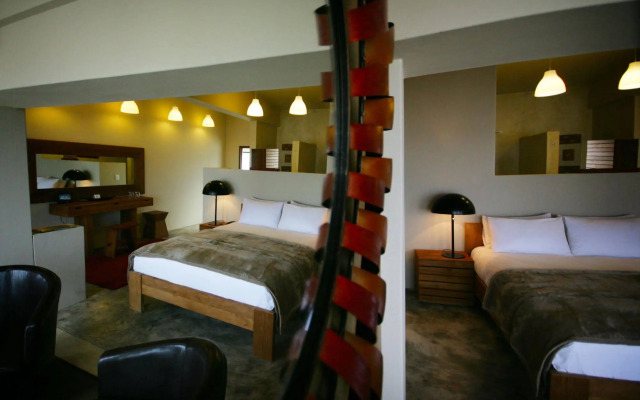 Pelican Point Lodge